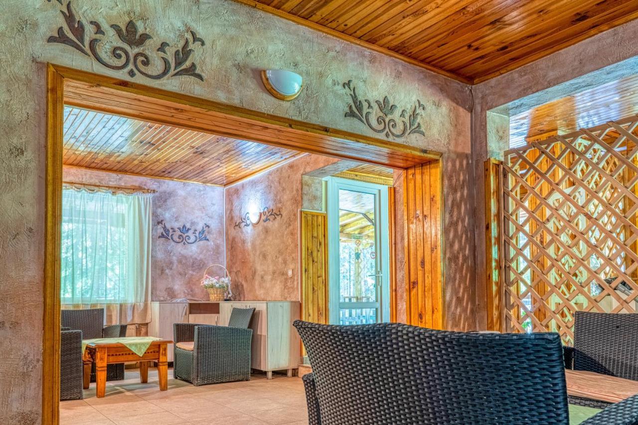 Крушун - Единствена На Метри От Водопадите, Krushun - The Only Stay Just Meters From The Waterfalls Krushuna Exterior photo