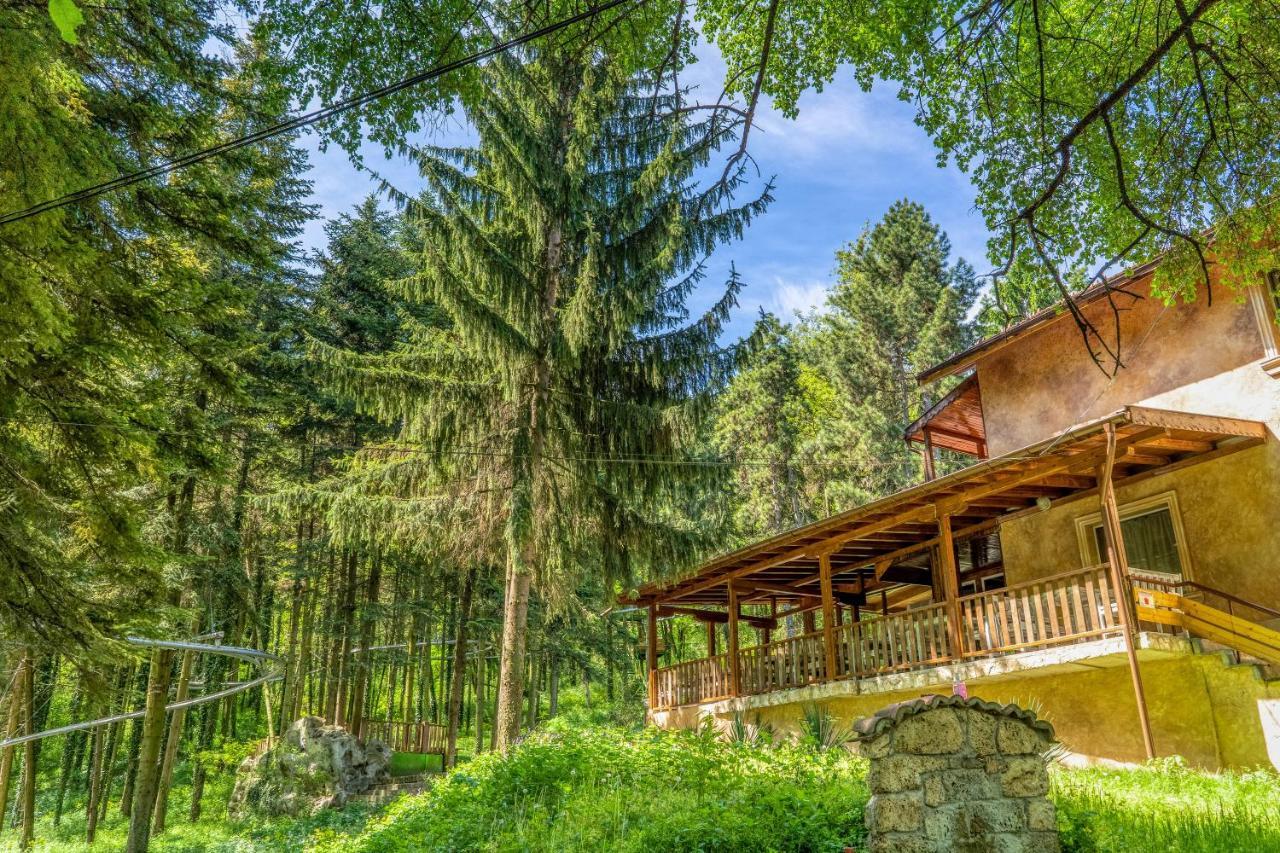 Крушун - Единствена На Метри От Водопадите, Krushun - The Only Stay Just Meters From The Waterfalls Krushuna Exterior photo